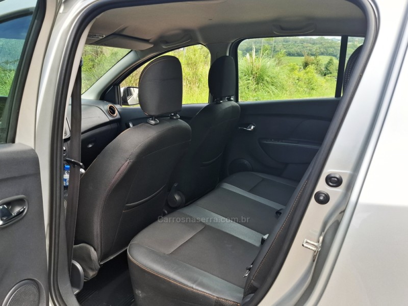 SANDERO 1.6 STEPWAY 16V FLEX 4P AUTOMÁTICO - 2017 - BENTO GONçALVES