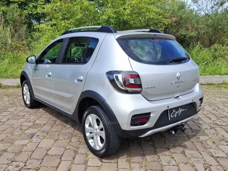 SANDERO 1.6 STEPWAY 16V FLEX 4P AUTOMÁTICO - 2017 - BENTO GONçALVES