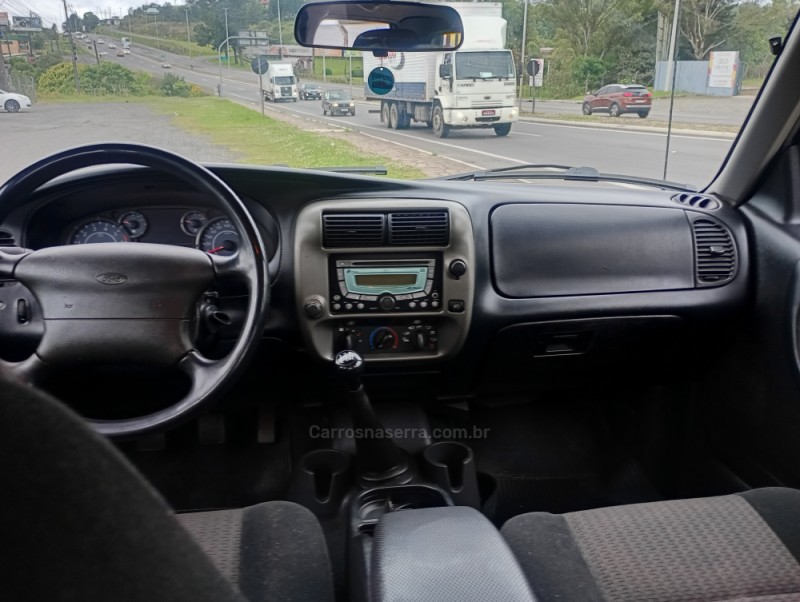 RANGER 2.3 XLT 16V 4X2 CD GASOLINA 4P MANUAL - 2011 - FARROUPILHA