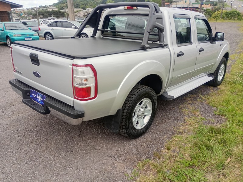 RANGER 2.3 XLT 16V 4X2 CD GASOLINA 4P MANUAL - 2011 - FARROUPILHA