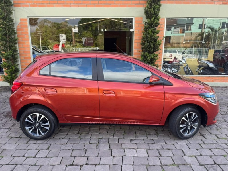 ONIX 1.4 MPFI LT 8V FLEX 4P MANUAL - 2013 - SãO MARCOS