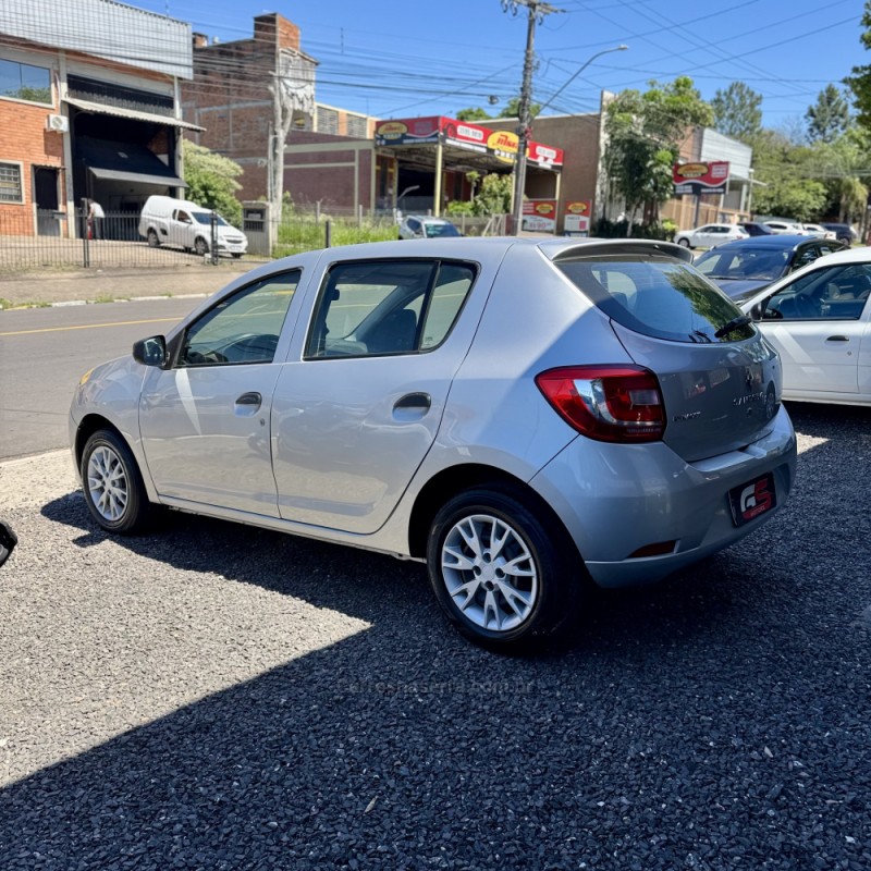 SANDERO 1.0 AUTHENTIQUE 16V FLEX 4P MANUAL - 2015 - NOVO HAMBURGO
