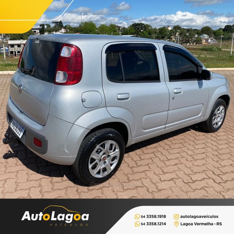 UNO 1.0 VIVACE 8V FLEX 2P MANUAL - 2011 - LAGOA VERMELHA