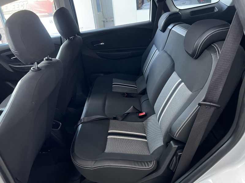 SPIN 1.8 ACTIV 8V FLEX 4P AUTOMÁTICO - 2016 - PORTãO