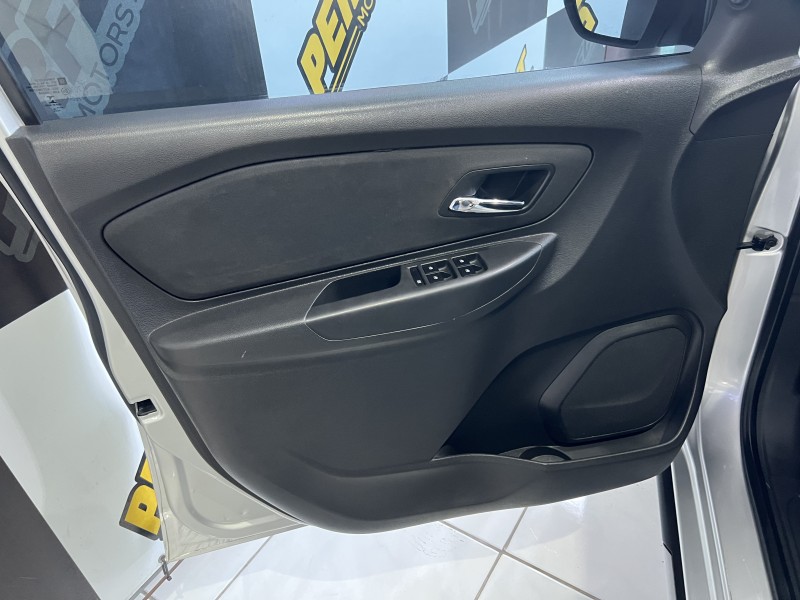 SPIN 1.8 ACTIV 8V FLEX 4P AUTOMÁTICO - 2016 - PORTãO