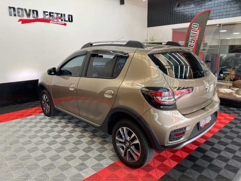 SANDERO 1.6 STEPWAY INTENSE X-TRONIC 16V FLEX 4P AUTOMÁTICO - 2022 - CAXIAS DO SUL