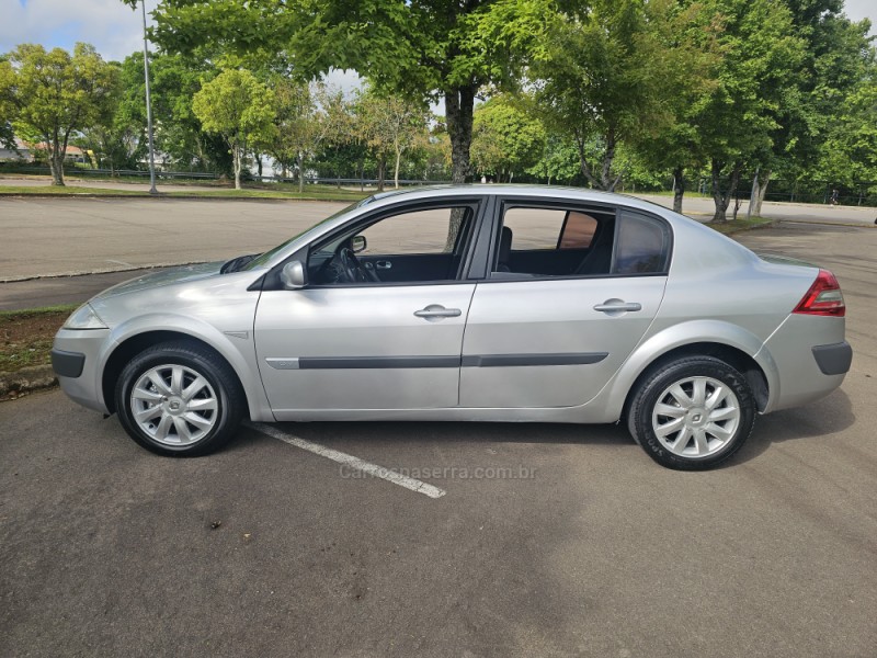 MÉGANE 1.6 EXPRESSION 16V FLEX 4P MANUAL - 2011 - BENTO GONçALVES