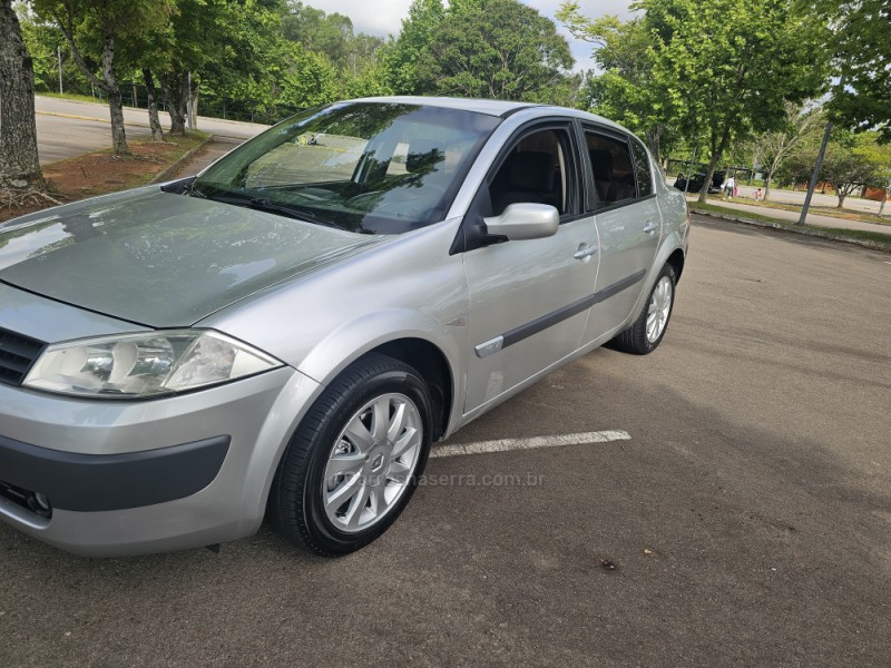 MÉGANE 1.6 EXPRESSION 16V FLEX 4P MANUAL - 2011 - BENTO GONçALVES