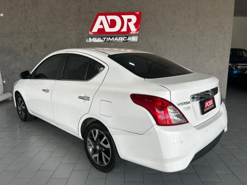 VERSA 1.6 16V FLEX SL 4P MANUAL - 2017 - CAXIAS DO SUL