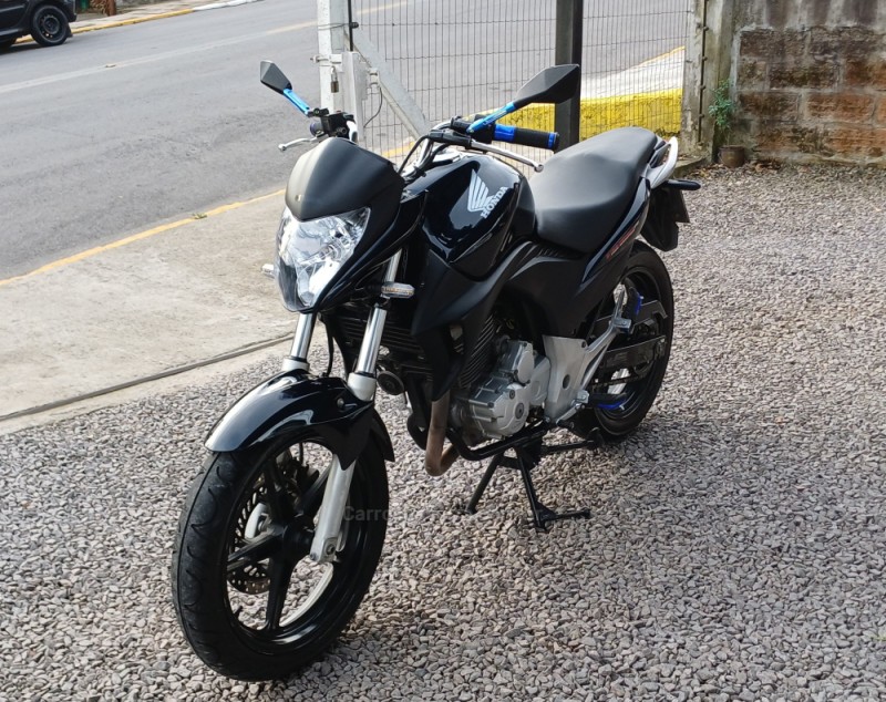 CB 300R  - 2012 - FARROUPILHA