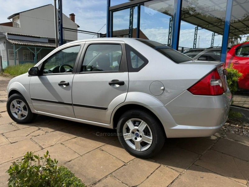 FIESTA 1.6 MPI SEDAN 8V FLEX 4P MANUAL - 2007 - LAGOA VERMELHA