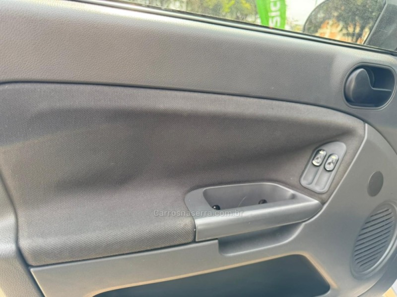 FIESTA 1.6 MPI SEDAN 8V FLEX 4P MANUAL - 2007 - LAGOA VERMELHA