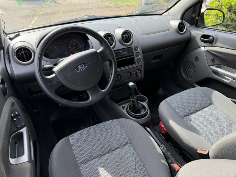 FIESTA 1.6 MPI SEDAN 8V FLEX 4P MANUAL - 2007 - LAGOA VERMELHA