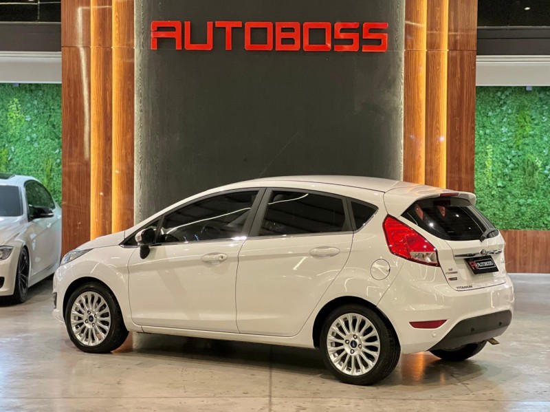 FIESTA 1.6 TITANIUM HATCH 16V FLEX 4P AUTOMÁTICO - 2015 - NOVO HAMBURGO