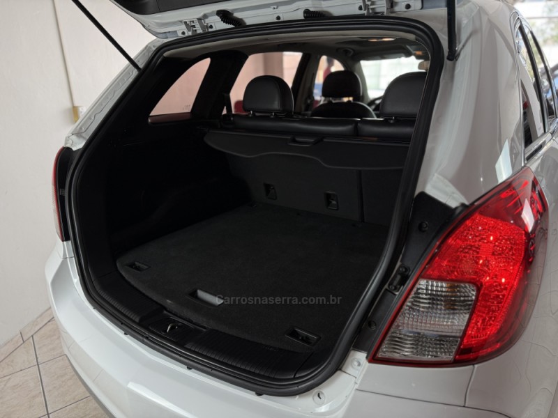 CAPTIVA 2.4 FWD SPORT 16V GASOLINA 4P AUTOMÁTICO - 2015 - GUAPORé