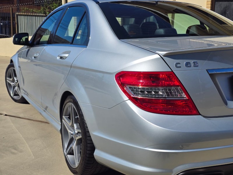 C 63 AMG 6.3 SEDAN V8 GASOLINA 4P AUTOMATICO - 2008 - CAXIAS DO SUL