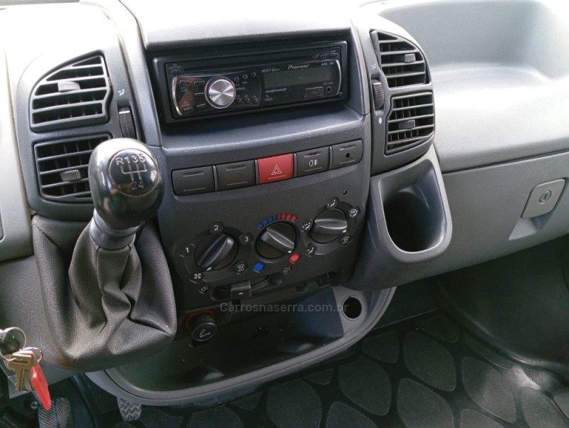 BOXER 2.3 HDI 330 FURGÃO MÉDIO 8V DIESEL 3P MANUAL - 2011 - PICADA CAFé