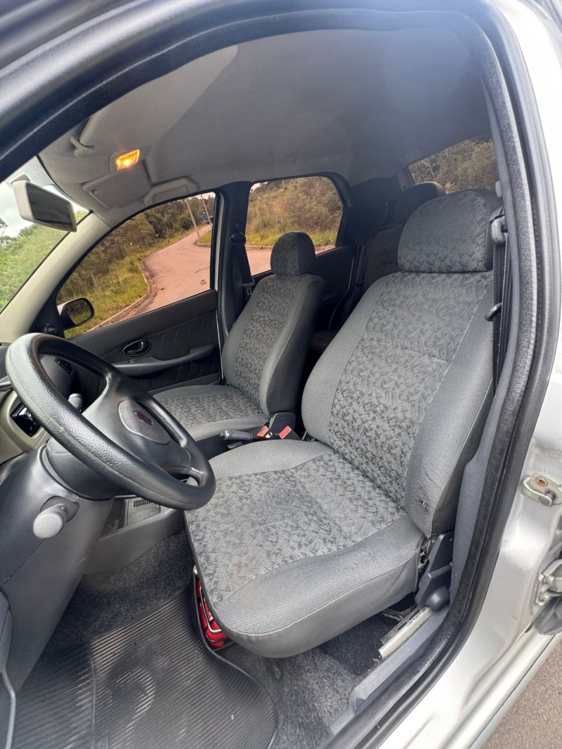 PALIO 1.0 MPI FIRE CELEBRATION 8V FLEX 4P MANUAL - 2009 - BENTO GONçALVES