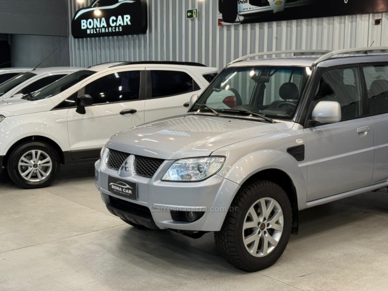 PAJERO TR4 2.0 4X2 16V 140CV FLEX 4P AUTOMÁTICO - 2013 - CAXIAS DO SUL