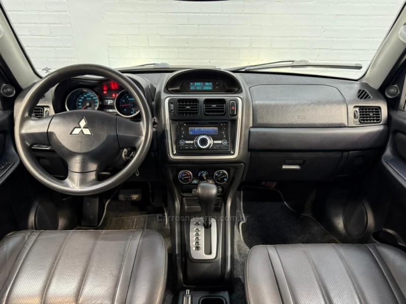 PAJERO TR4 2.0 4X2 16V 140CV FLEX 4P AUTOMÁTICO - 2013 - CAXIAS DO SUL