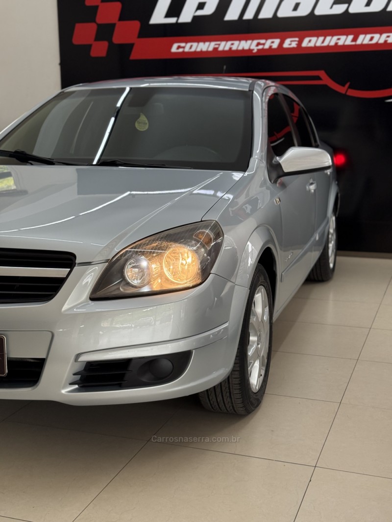 VECTRA 2.0 MPFI ELEGANCE 8V 140CV FLEX 4P MANUAL - 2007 - FARROUPILHA