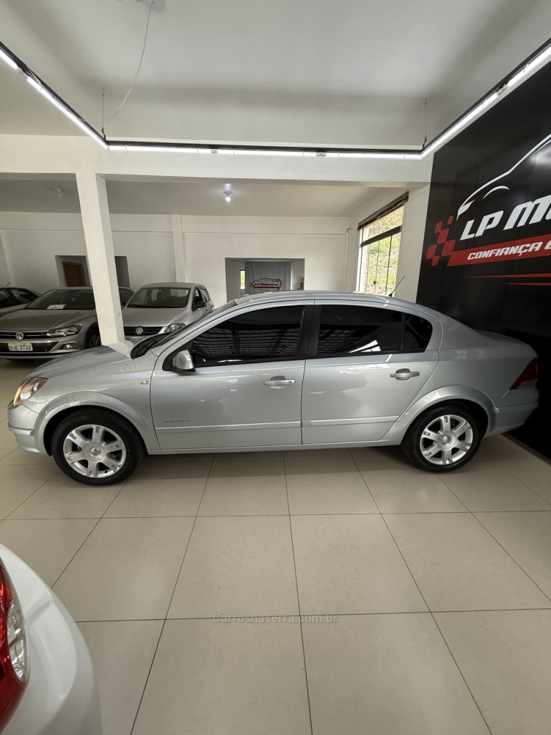 VECTRA 2.0 MPFI ELEGANCE 8V 140CV FLEX 4P MANUAL - 2007 - FARROUPILHA