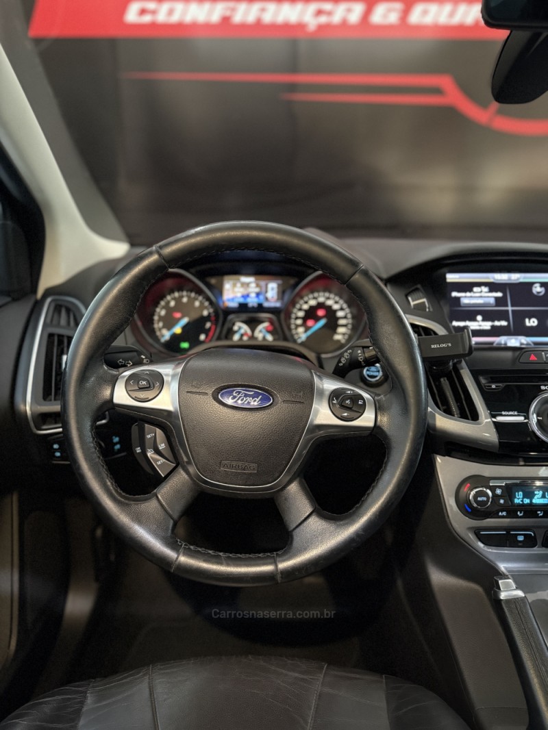 FOCUS 2.0 TITANIUM PLUS 16V FLEX 4P AUTOMÁTICO - 2014 - FARROUPILHA