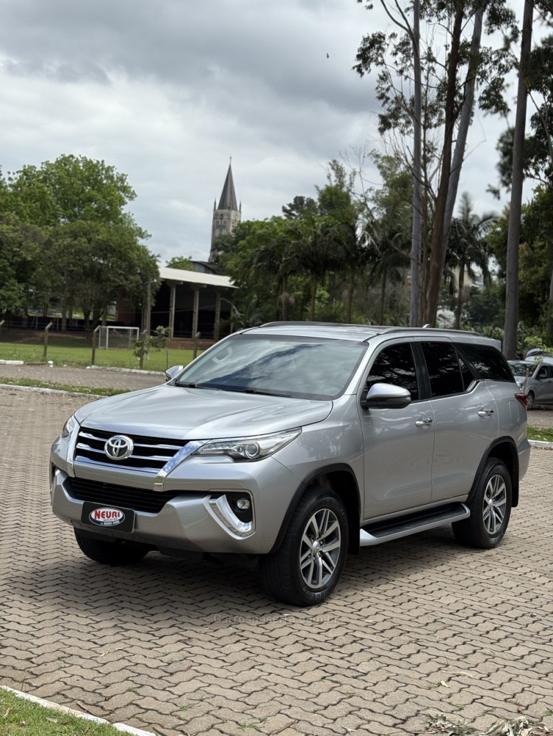 HILUX SW4 2.8 SRX 4X4 16V TURBO INTERCOOLER DIESEL 4P AUTOMÁTICO - 2018 - LAJEADO