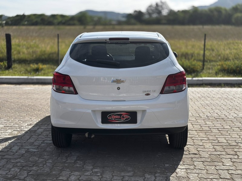 ONIX 1.4 MPFI LT 8V FLEX 4P AUTOMÁTICO - 2015 - CANDELáRIA