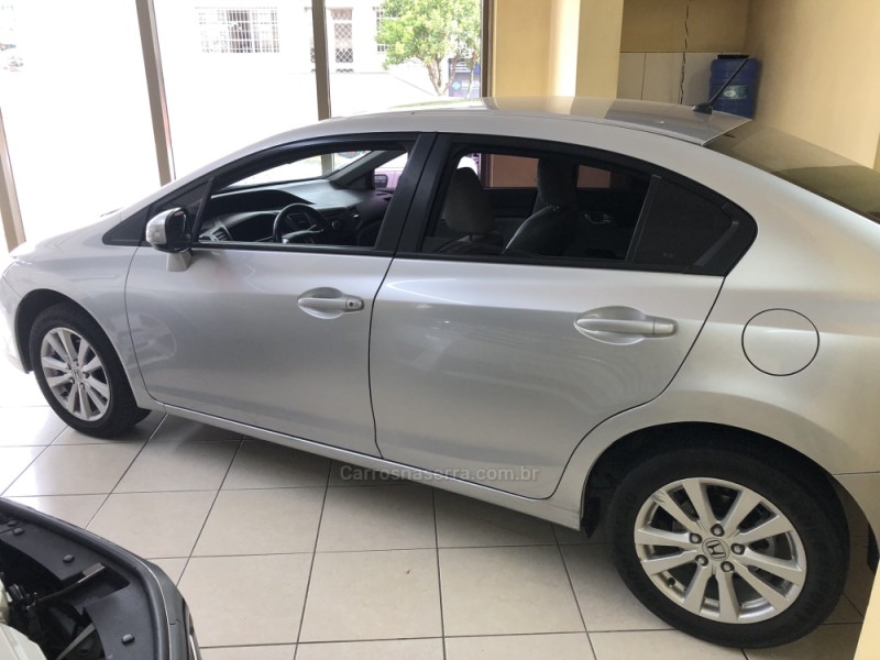 CIVIC 2.0 LXR 16V FLEX 4P AUTOMÁTICO - 2014 - FARROUPILHA