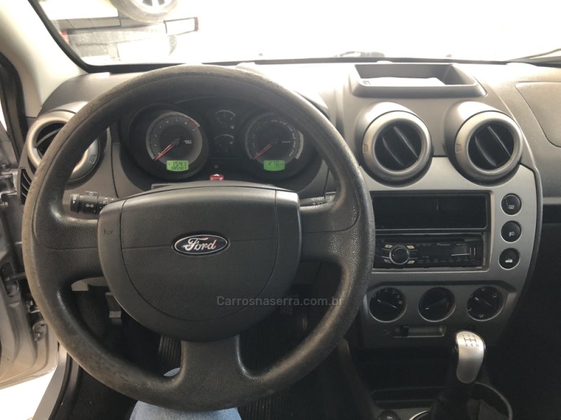 FIESTA 1.0 MPI CLASS HATCH 8V FLEX 4P MANUAL - 2011 - FARROUPILHA