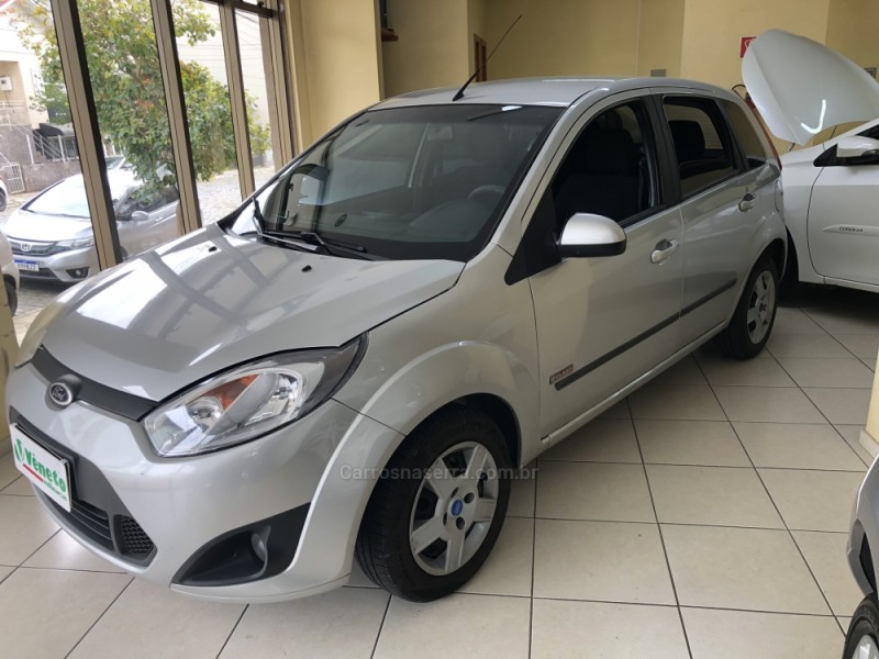 FIESTA 1.0 MPI CLASS HATCH 8V FLEX 4P MANUAL - 2011 - FARROUPILHA