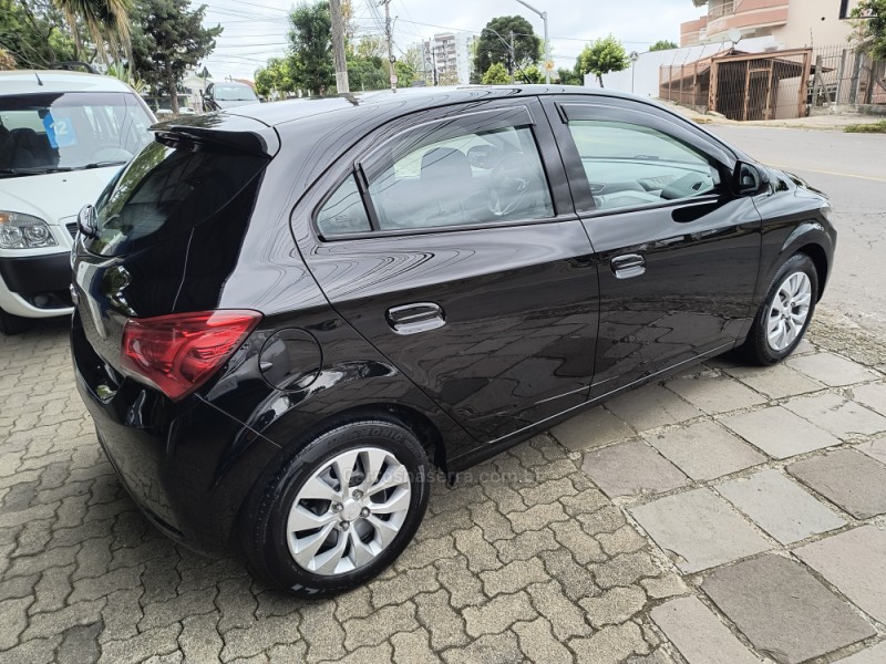 ONIX 1.4 MPFI LT 8V FLEX 4P MANUAL - 2018 - BENTO GONçALVES