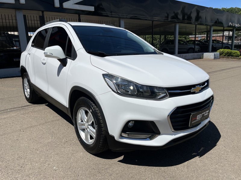 TRACKER 1.4 16V TURBO FLEX LT AUTOMÁTICO - 2018 - BOM PRINCíPIO