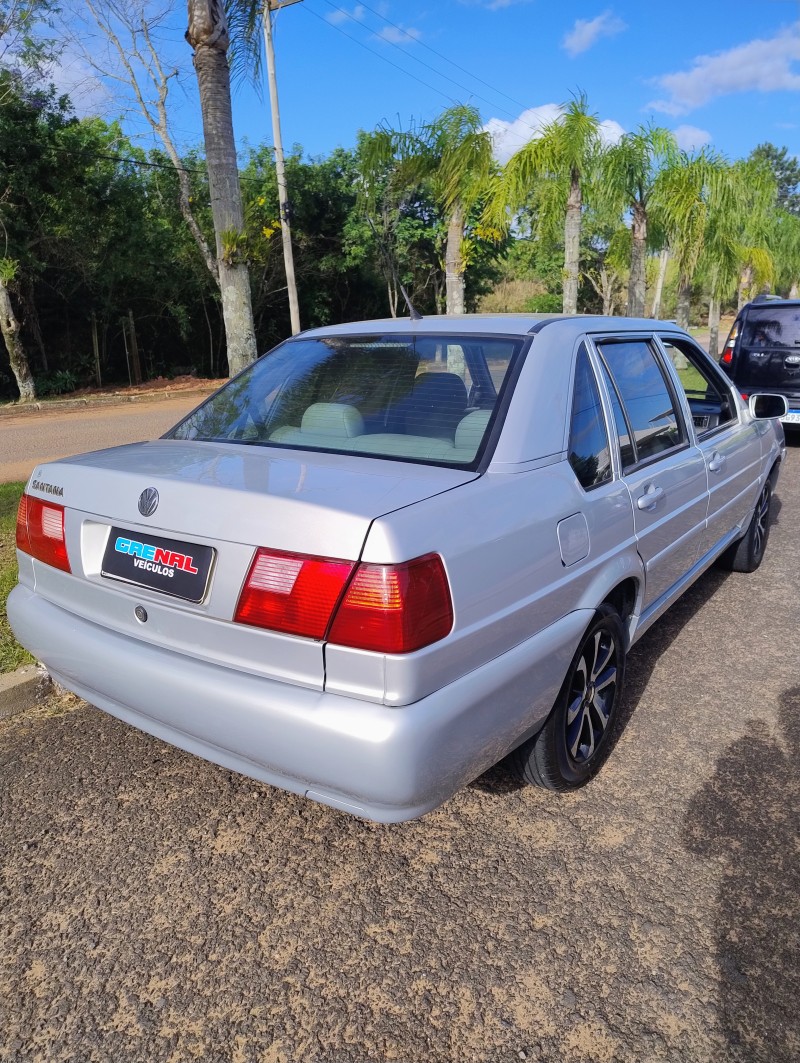 SANTANA 1.8 MI COMFORTLINE 8V GASOLINA 4P MANUAL - 2006 - CAMPO BOM