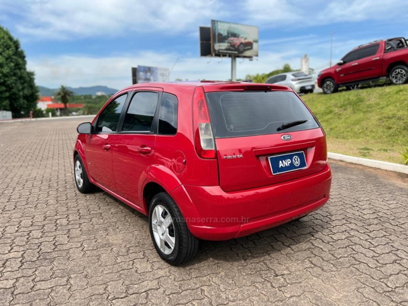 FIESTA 1.0 MPI CLASS 8V FLEX 4P MANUAL - 2014 - NOVA PETRóPOLIS