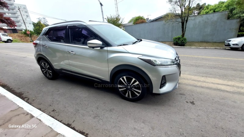 KICKS 1.6 ADVANCE 16V PLUS CVT FLEX 4P AUTOMÁTICO - 2022 - FARROUPILHA