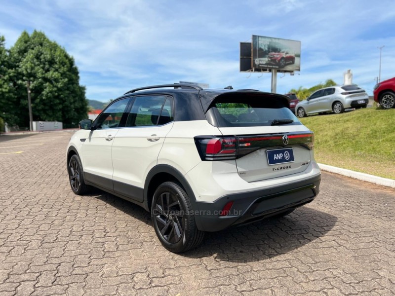 T-CROSS 1.4 HIGHLINE TSI 16V FLEX 4P AUTOMÁTICO - 2025 - NOVA PETRóPOLIS