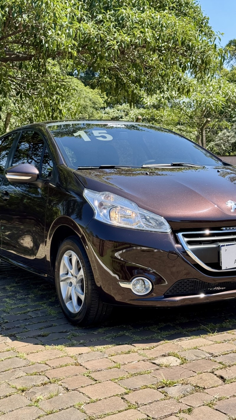 208 1.5 ALLURE 8V FLEX 4P MANUAL - 2015 - LAJEADO