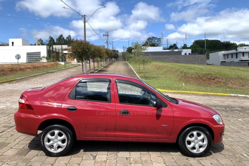 PRISMA 1.0 MPFI JOY 8V FLEX 4P MANUAL - 2010 - GUAPORé