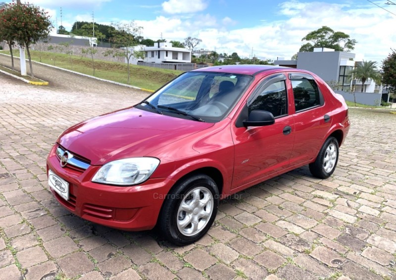 PRISMA 1.0 MPFI JOY 8V FLEX 4P MANUAL - 2010 - GUAPORé