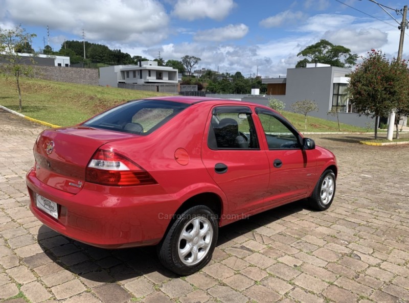 PRISMA 1.0 MPFI JOY 8V FLEX 4P MANUAL - 2010 - GUAPORé