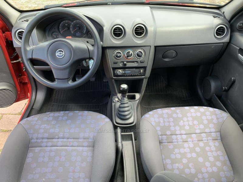 PRISMA 1.0 MPFI JOY 8V FLEX 4P MANUAL - 2010 - GUAPORé