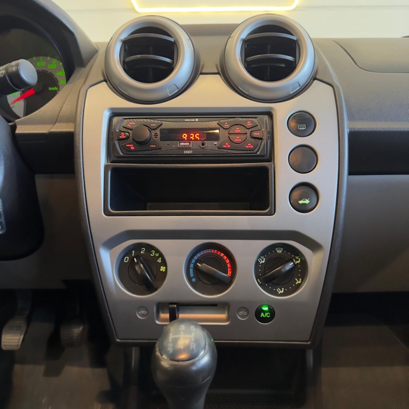 FIESTA 1.6 MPI SEDAN 8V FLEX 4P MANUAL - 2008 - CAXIAS DO SUL