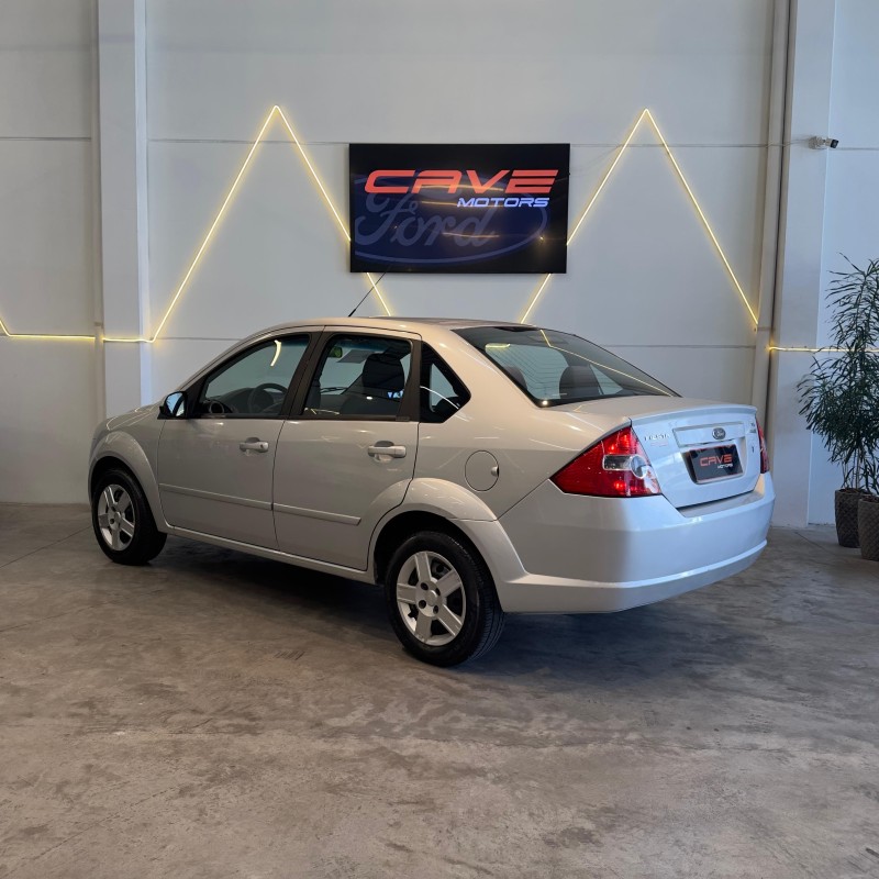 FIESTA 1.6 MPI SEDAN 8V FLEX 4P MANUAL - 2008 - CAXIAS DO SUL