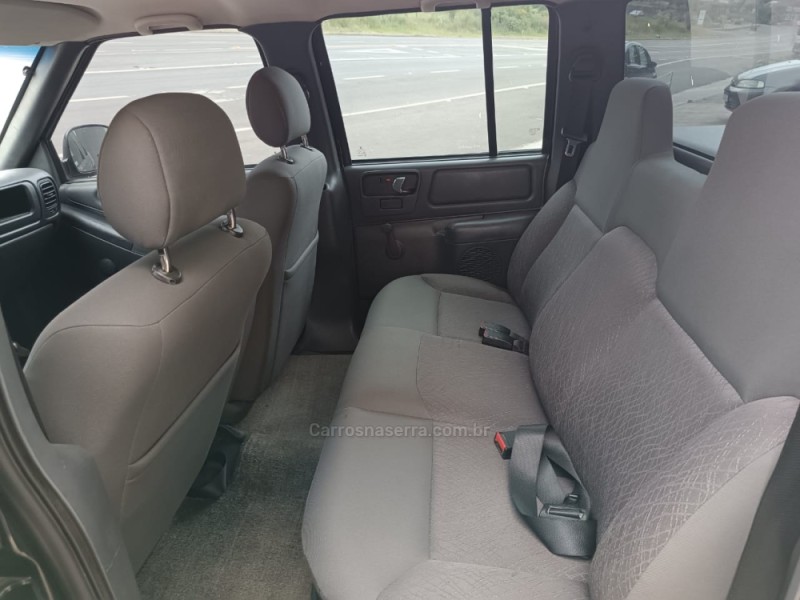 S10 2.4 MPFI ADVANTAGE 4X2 CD 8V FLEX 4P MANUAL - 2009 - NOVA PETRóPOLIS