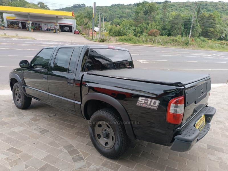 S10 2.4 MPFI ADVANTAGE 4X2 CD 8V FLEX 4P MANUAL - 2009 - NOVA PETRóPOLIS