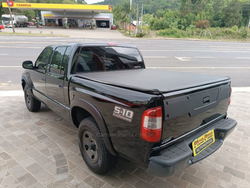 S10 2.4 MPFI ADVANTAGE 4X2 CD 8V FLEX 4P MANUAL - 2009 - NOVA PETRóPOLIS