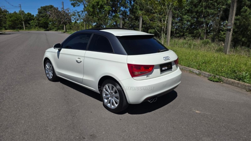 A1 1.4 TFSI ATTRACTION 16V 122CV GASOLINA 2P AUTOMÁTICO - 2011 - BENTO GONçALVES