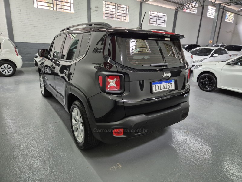 RENEGADE 1.8 16V FLEX LONGITUDE 4P AUTOMÁTICO - 2016 - GARIBALDI